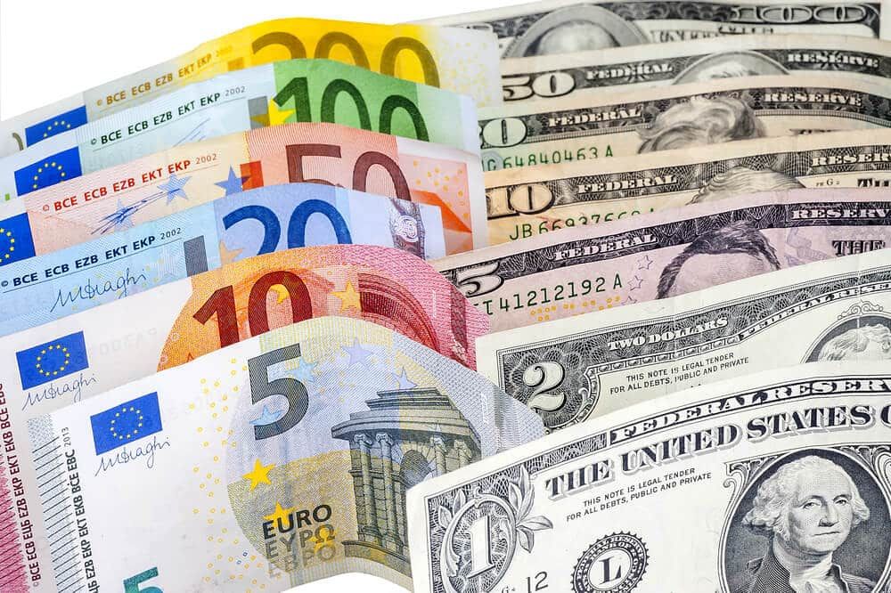 Analisis Dolar Menuju Kerugian Mingguan di Tengah Kekhawatiran Perdagangan - Data Pasar 2025-10-18
