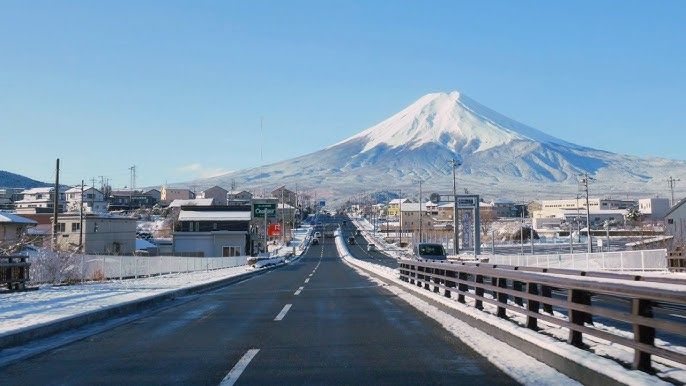 Analisis USD/JPY menguat karena sentimen risk-on melemahkan Yen Jepang - Data Pasar 2026-01-07