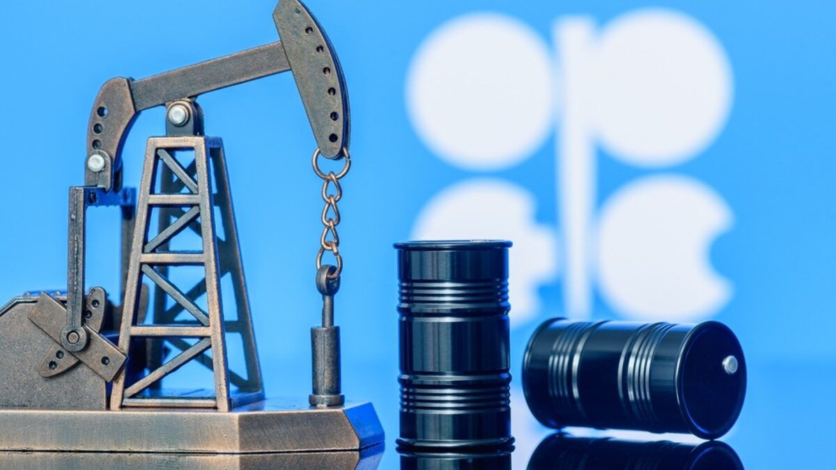 Analisis Minyak Turun Lagi—Fokus Geser ke India & Outlook OPEC/IEA - Data Pasar 2026-02-09