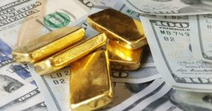 Emas Turun Tipis Seiring Dolar Kuat dan Hasil Obligasi Naik