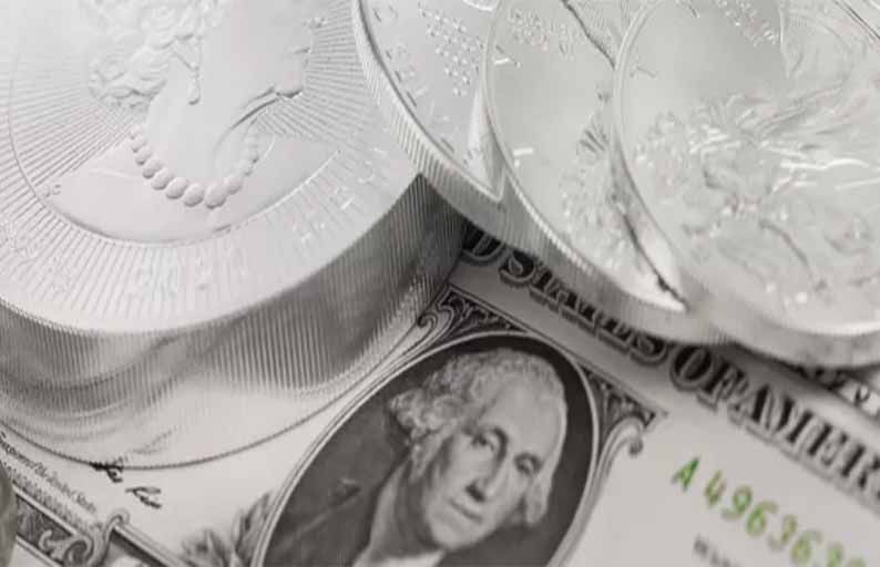 Analisis Reli Perak Patah, Dolar dan Fed Hawkish Menekan - Data Pasar 2026-05-15