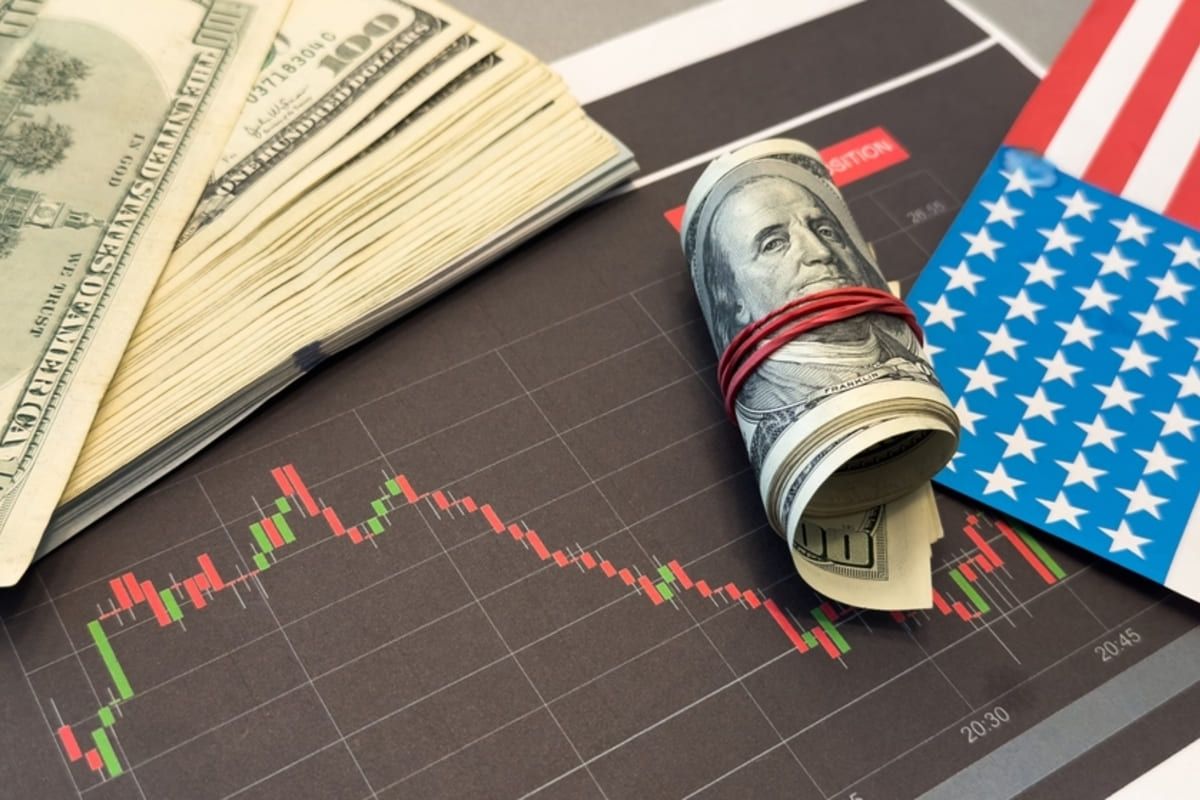 Analisis Inflasi Mereda, Dolar Masih Ditopang Risiko Perang - Data Pasar 2026-07-17